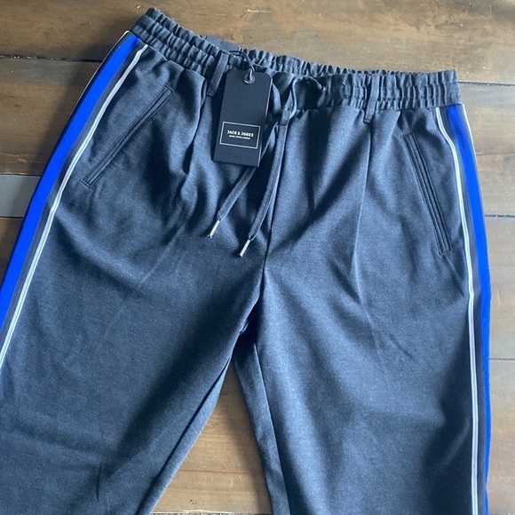 Jack & Jones Tapered Bega Gray Athletic Jogger Pants size 32x32 Blue Stripe‎ New - Picture 5 of 6